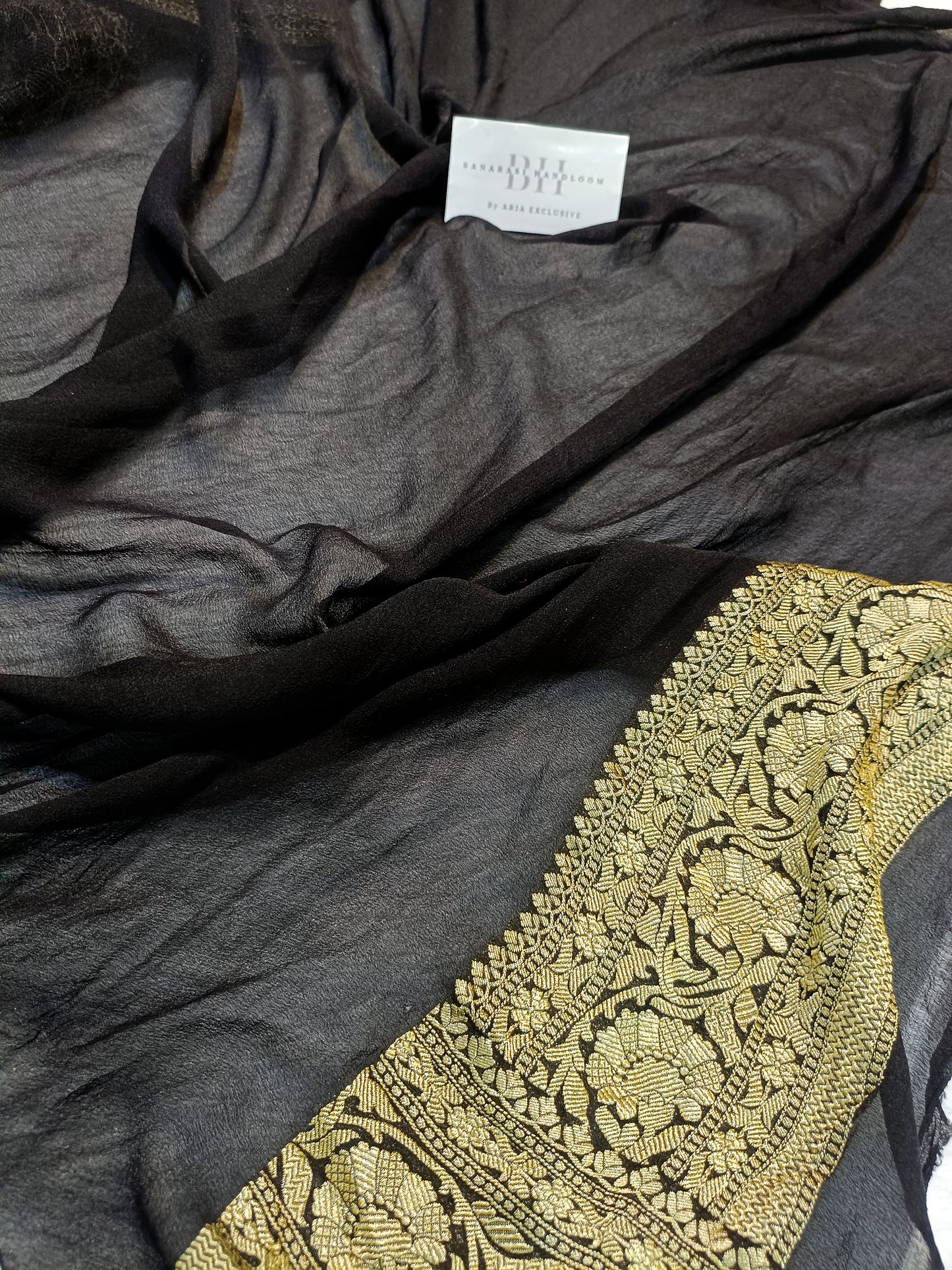 Pure Handloom Khaddi Chiffon Banarasi Saree with Floral Booti and Jangla Pallu