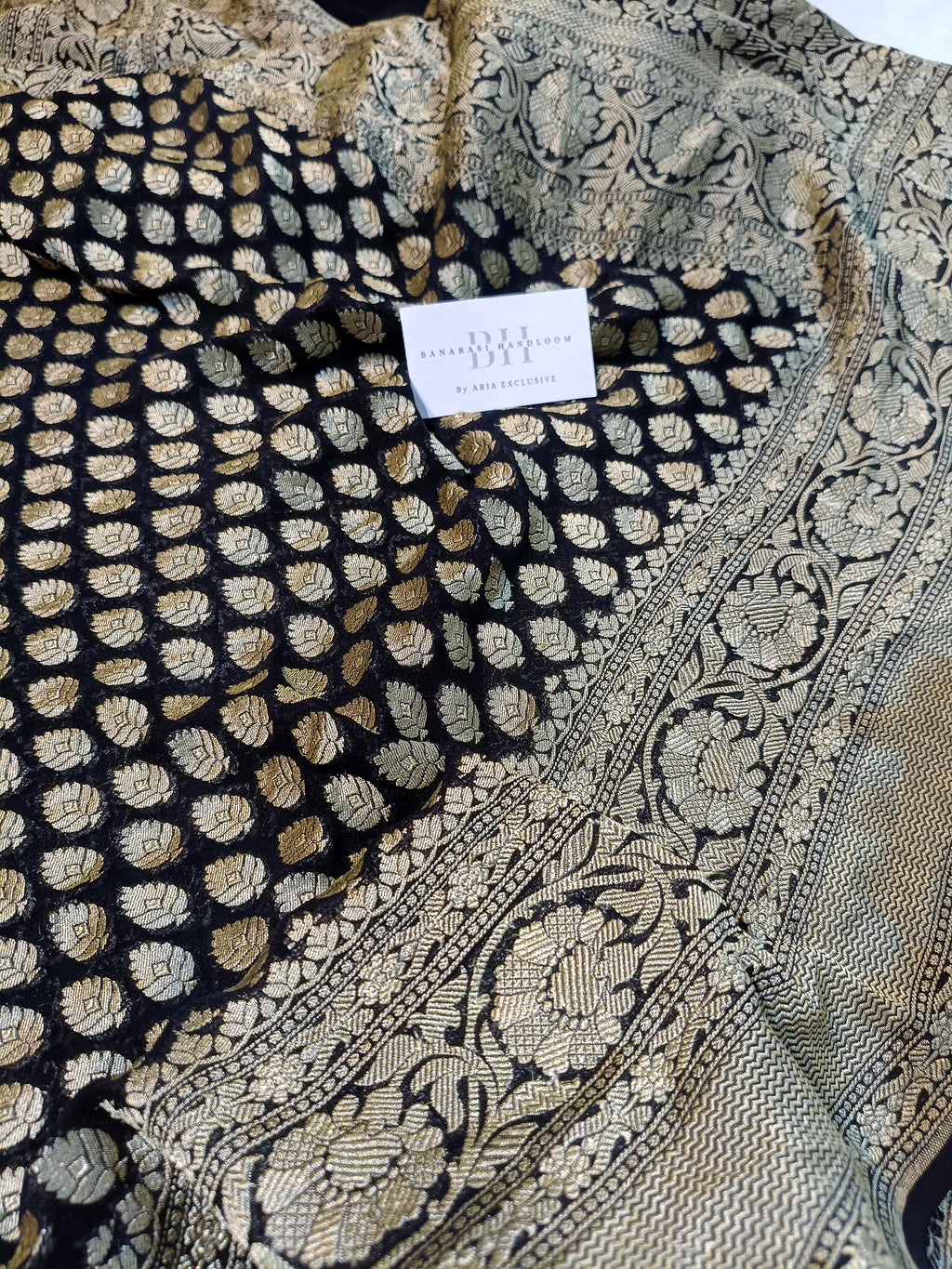 Pure Handloom Khaddi Chiffon Banarasi Saree with Floral Booti and Jangla Pallu