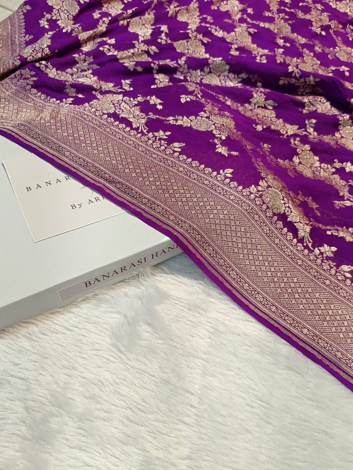 Pure Handloom Khaddi Chiffon Banarasi Saree with Floral Jangla Weaving