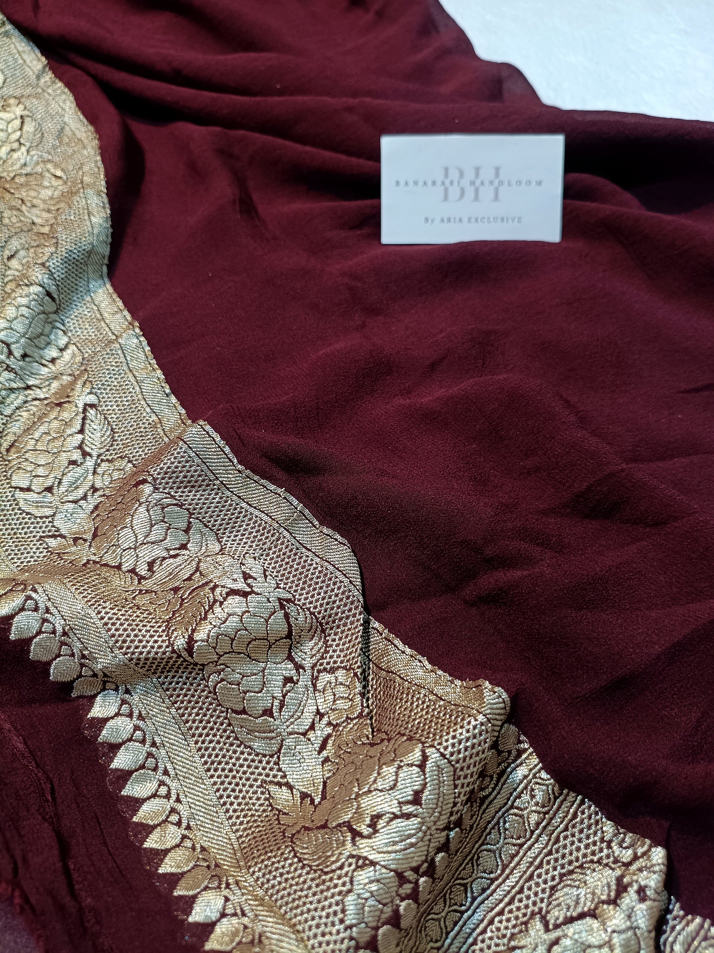 Pure Handloom Khaddi Chiffon Banarasi Saree with Floral Jangla Weaving