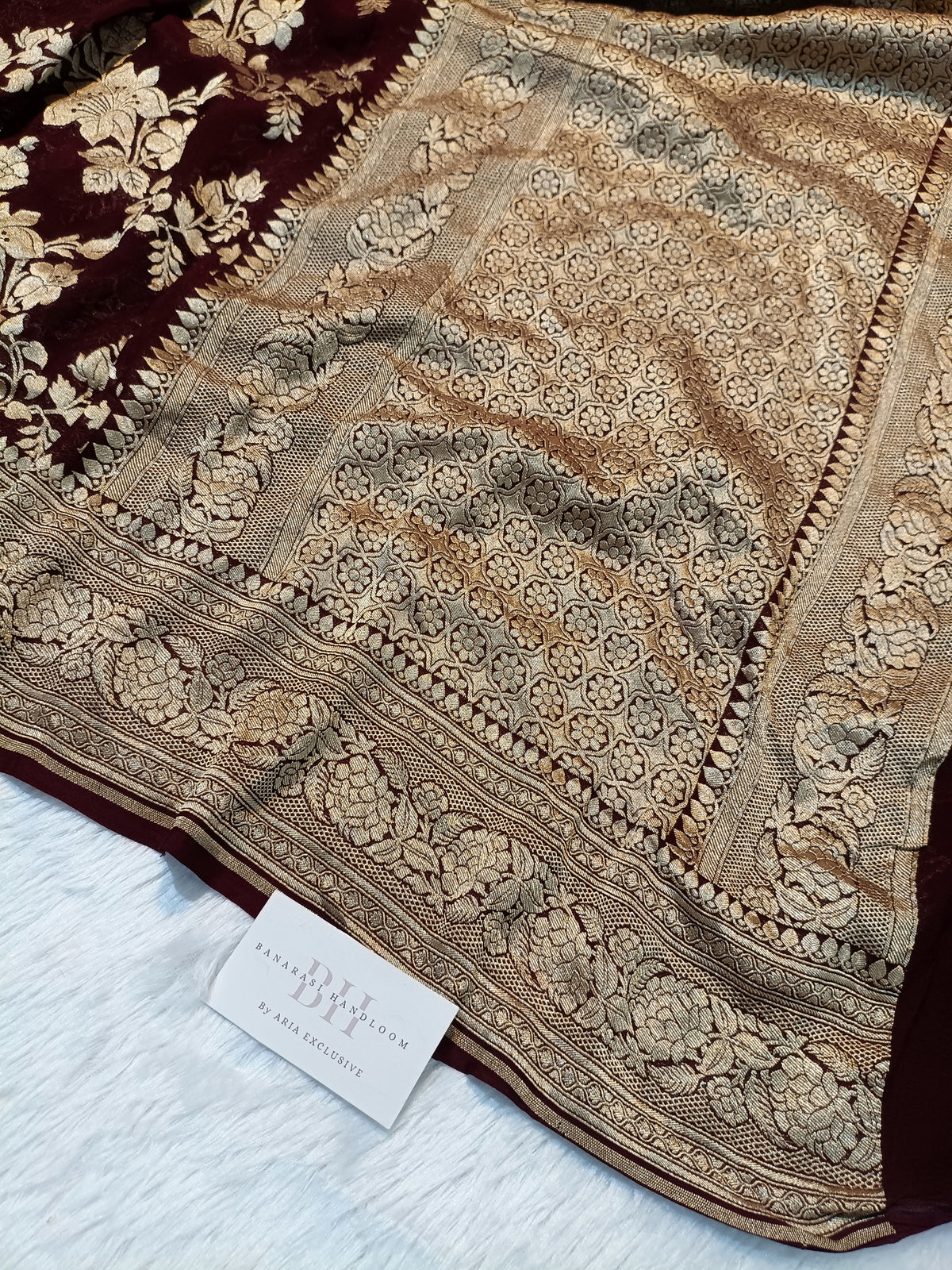 Pure Handloom Khaddi Chiffon Banarasi Saree with Floral Jangla Weaving
