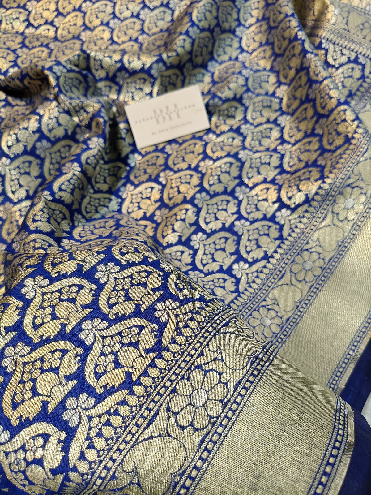 Pure Handloom Katan Silk Banarasi Saree with Meenakari Boota Weaving