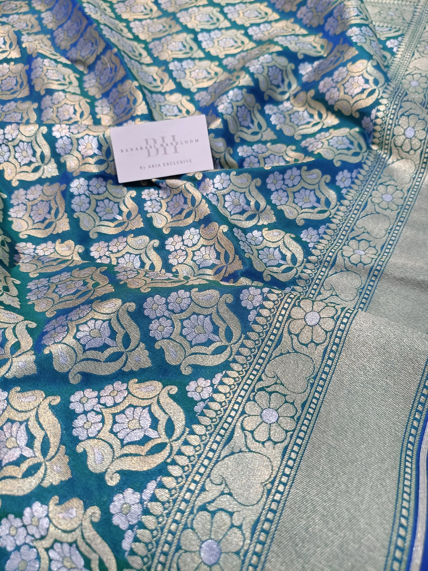 Pure Handloom Katan Silk Banarasi Saree with Meenakari Boota Weaving