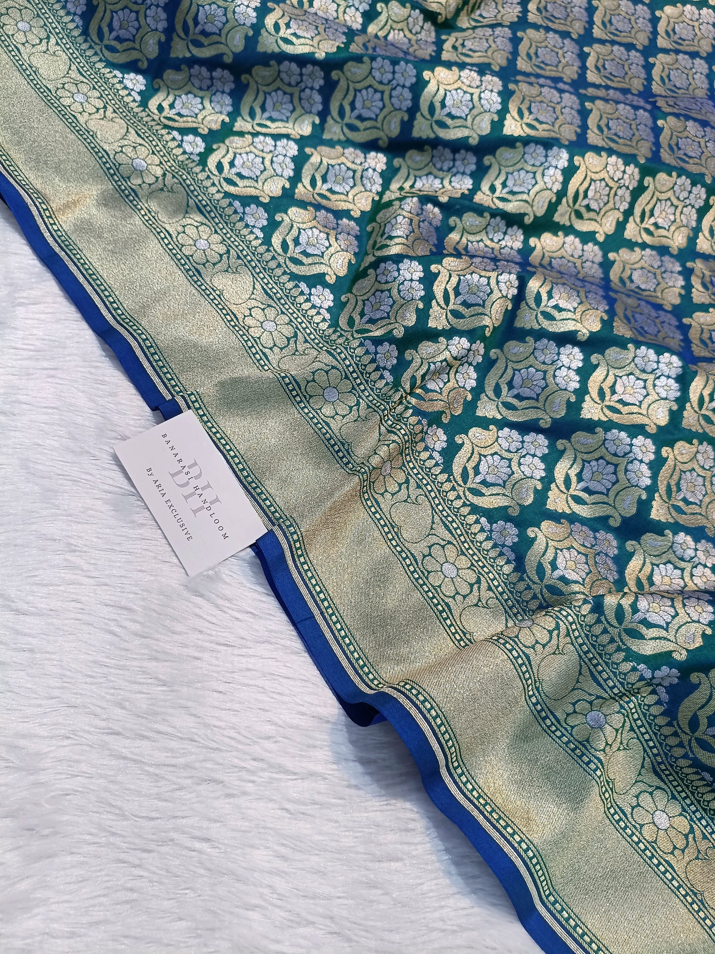 Pure Handloom Katan Silk Banarasi Saree with Meenakari Boota Weaving