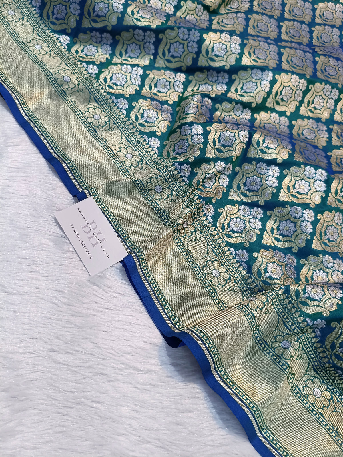 Pure Handloom Katan Silk Banarasi Saree with Meenakari Boota Weaving