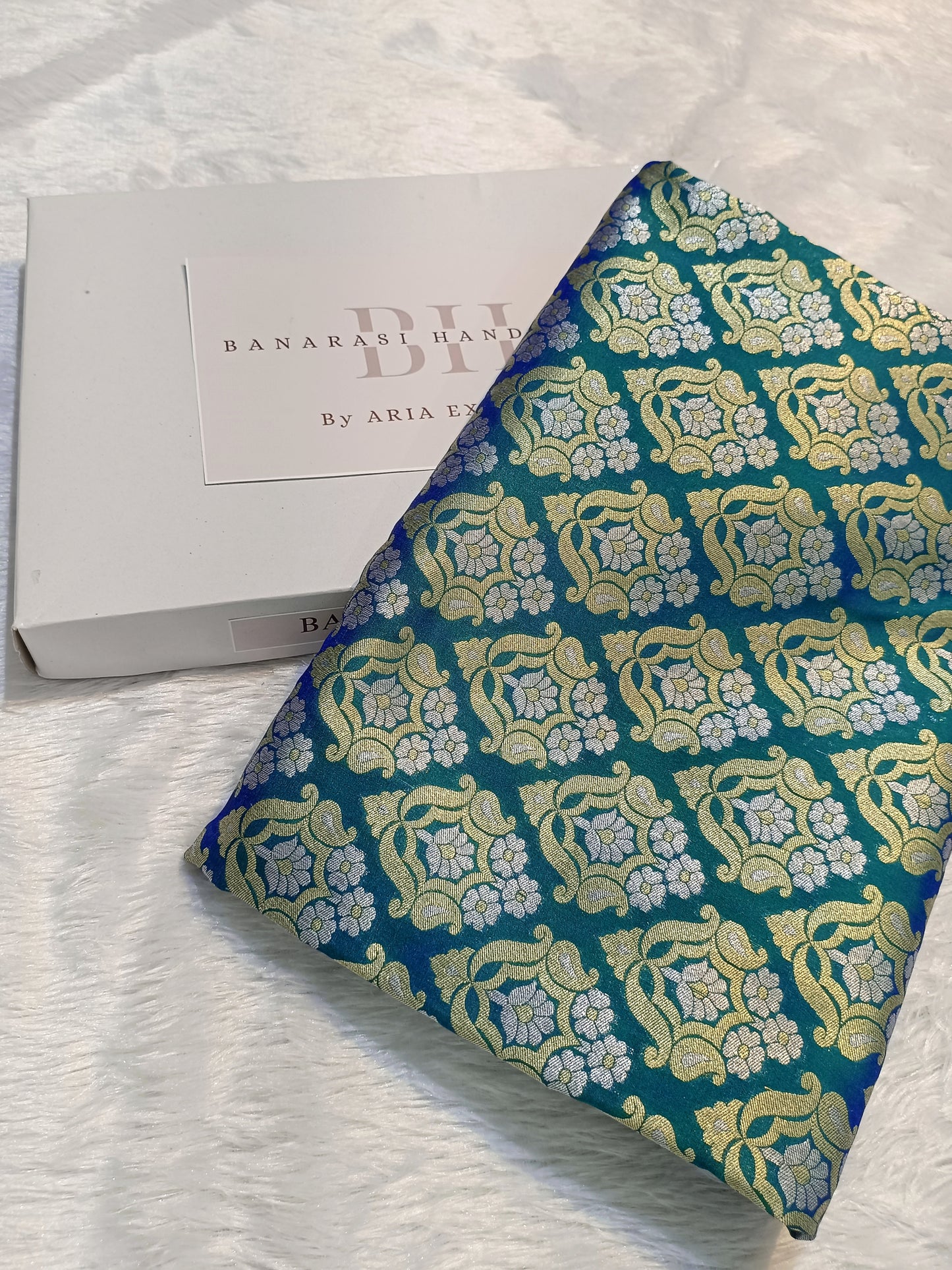 Pure Handloom Katan Silk Banarasi Saree with Meenakari Boota Weaving