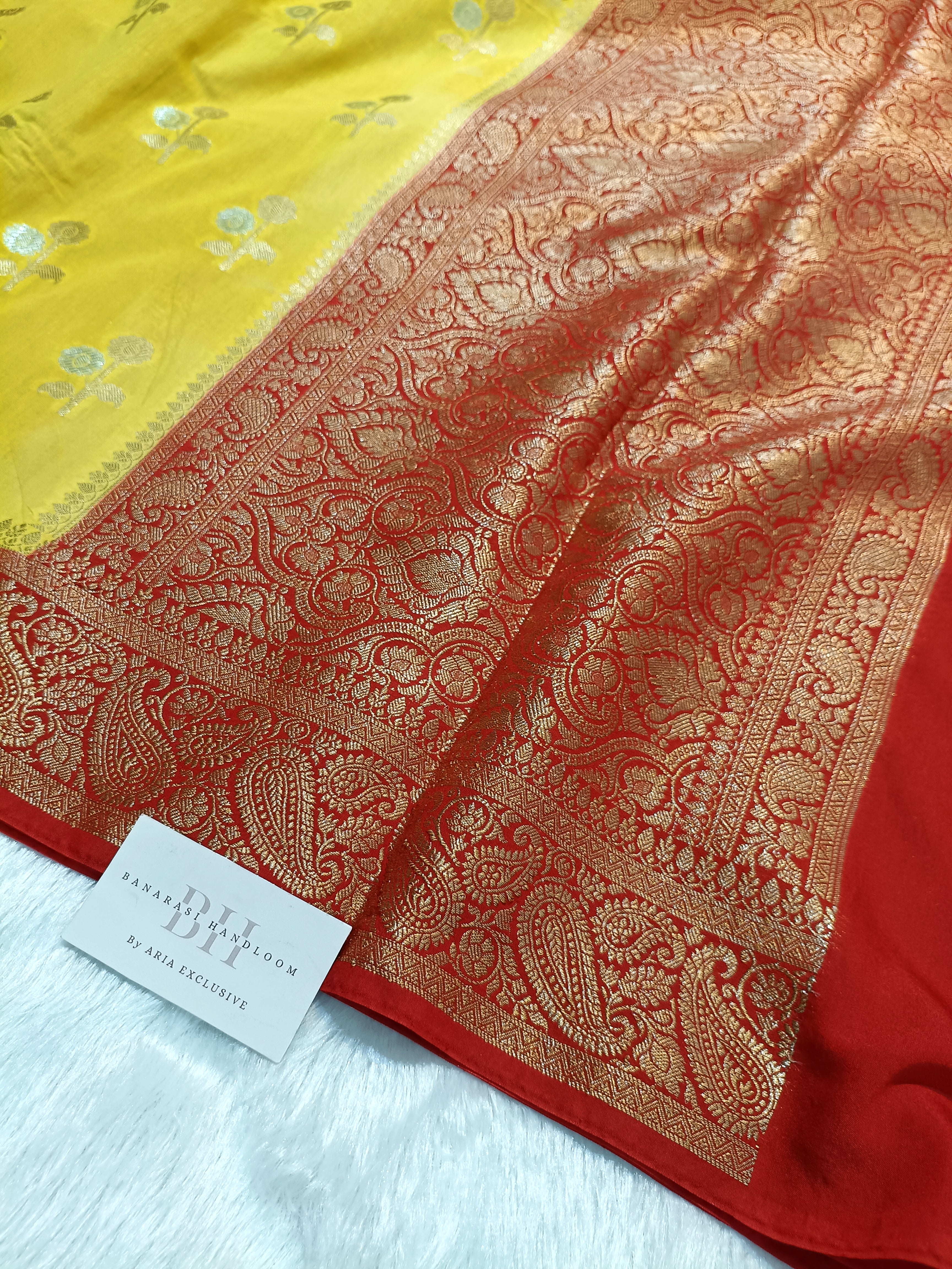 Chiniya Silk Banarasi Saree with Floral Buti Weaving and Contrast Border