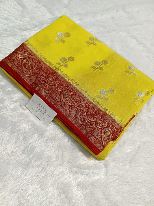 Chiniya Silk Banarasi Saree with Floral Buti Weaving and Contrast Border