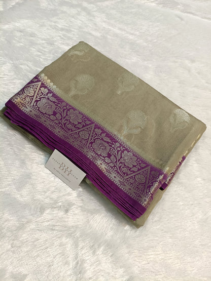 Chiniya Silk Banarasi Saree with Floral Buti & Contrast Border