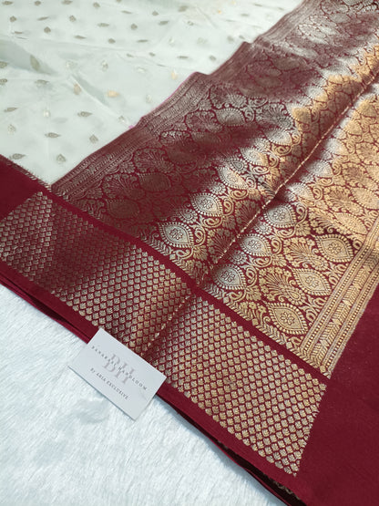 Pure Viscose Silk Banarasi Saree with Booti Design and Contrast Border