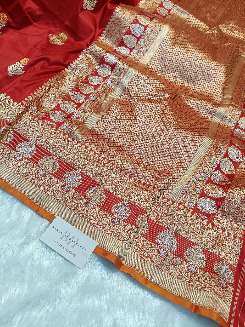 Pure Handloom Premium Katan Silk Banarasi Saree with Meenakari Flower Motifs