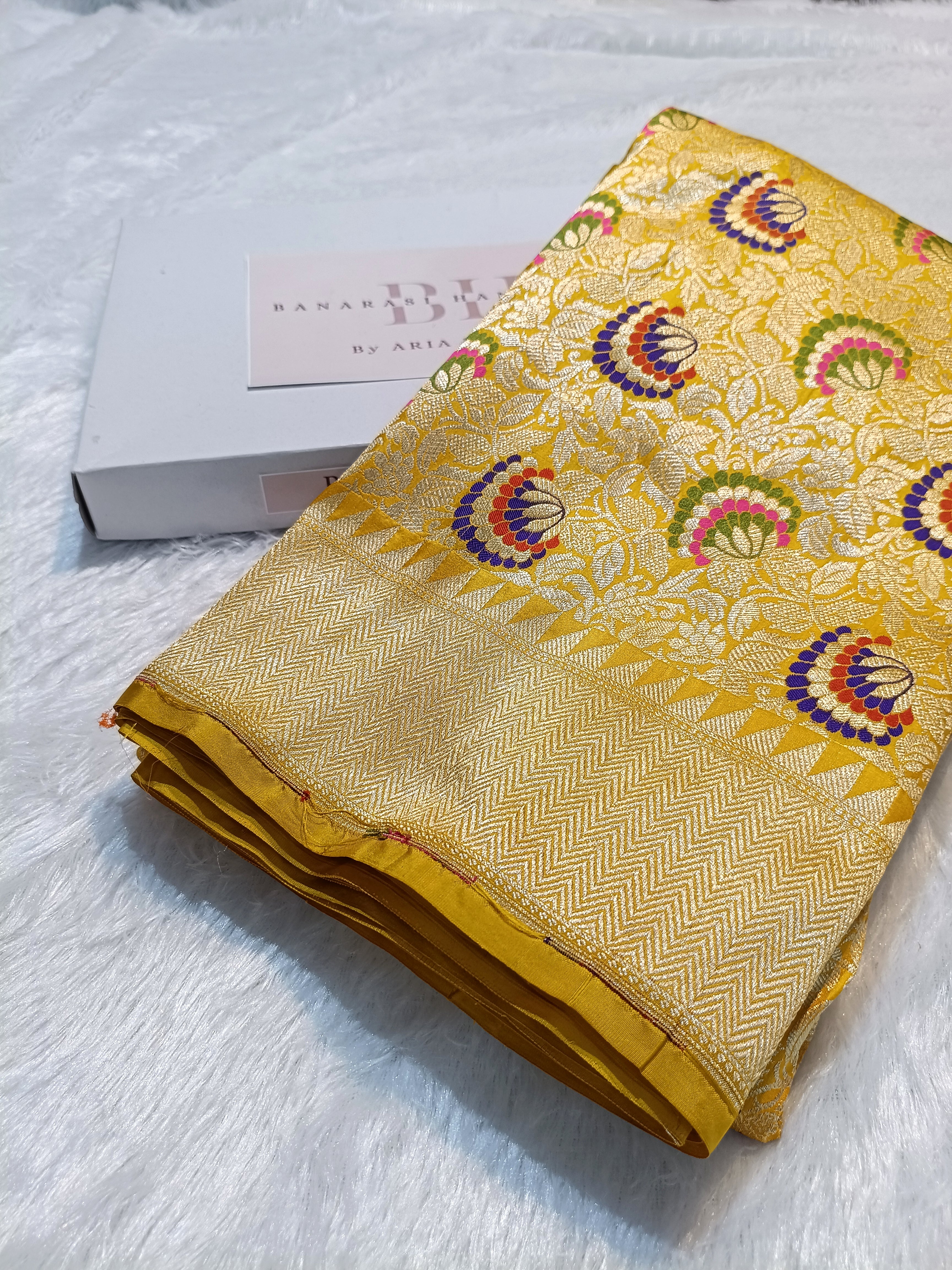Pure Handloom Premium Katan Silk Banarasi Saree with Meenakari Floral Jaal Design