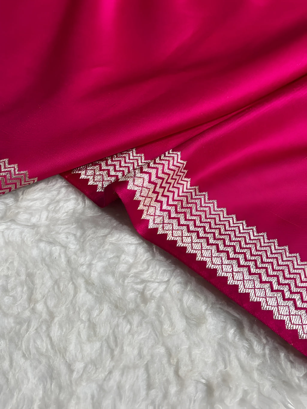 Hot Pink Shade Handwoven Kataan Mashru Silk Saree