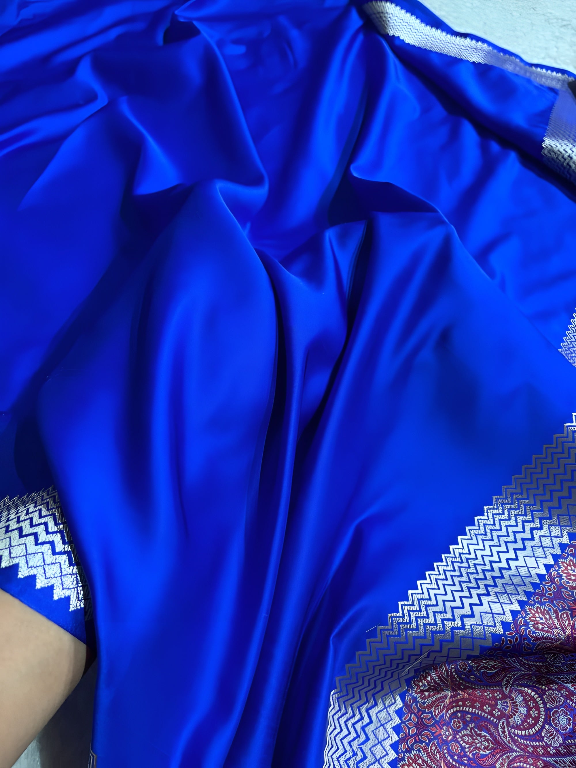 Royal Blue Shade Handwoven Kataan Mashru Silk Saree
