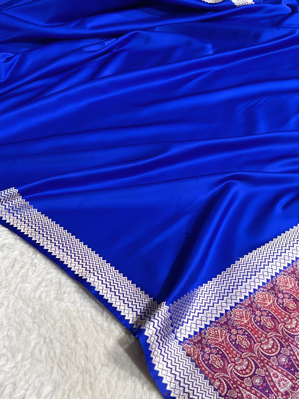 Royal Blue Shade Handwoven Kataan Mashru Silk Saree