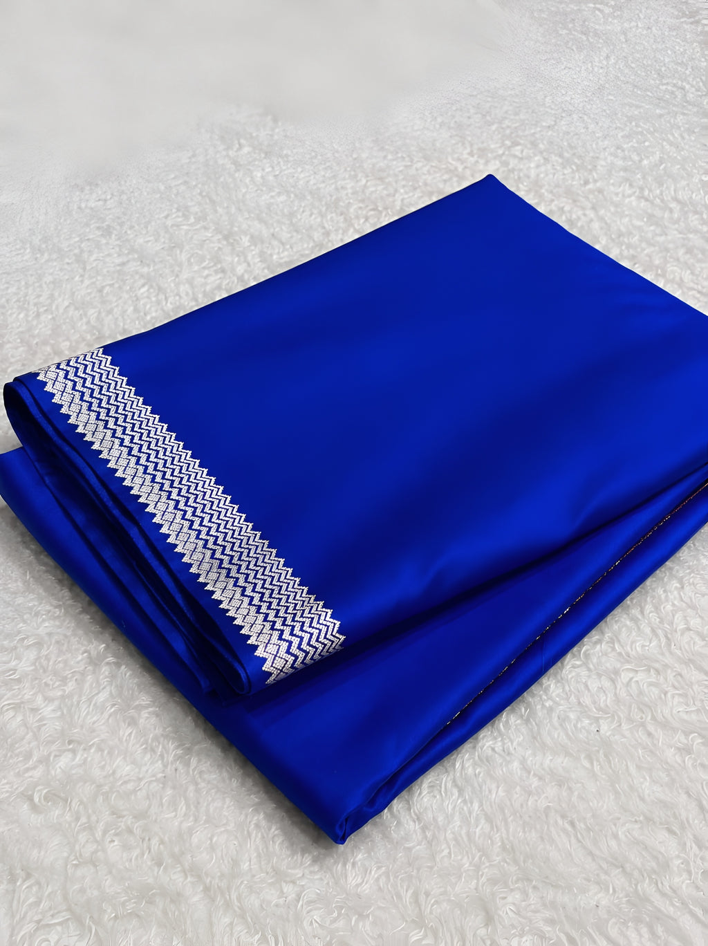 Royal Blue Shade Handwoven Kataan Mashru Silk Saree