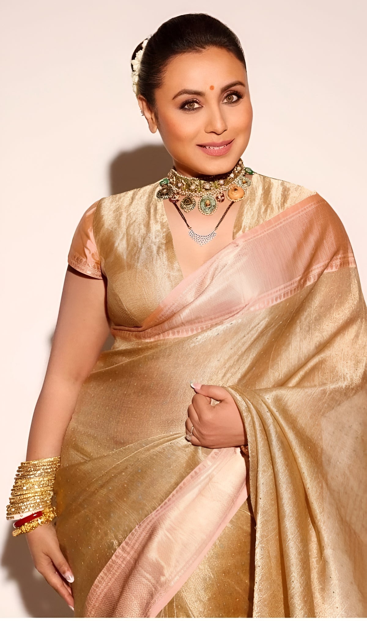 Rani Mukherjee Ma'am Inspired Molten Gold Shade Pure Tissue Silk Banarasi