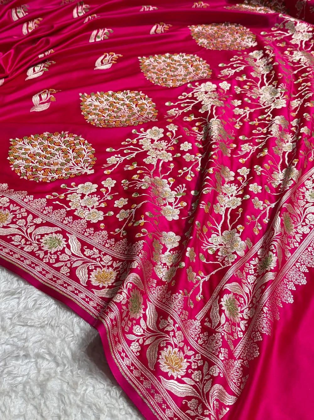 Hot Pink Shade Handwoven Kataan Mashru Silk Tilfi Meena