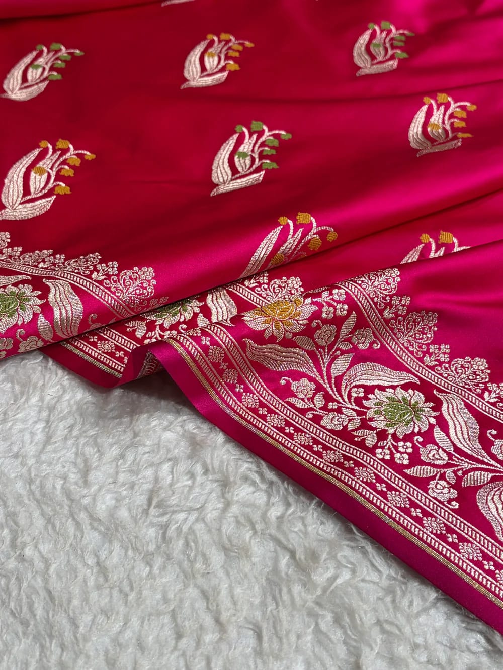Hot Pink Shade Handwoven Kataan Mashru Silk Tilfi Meena
