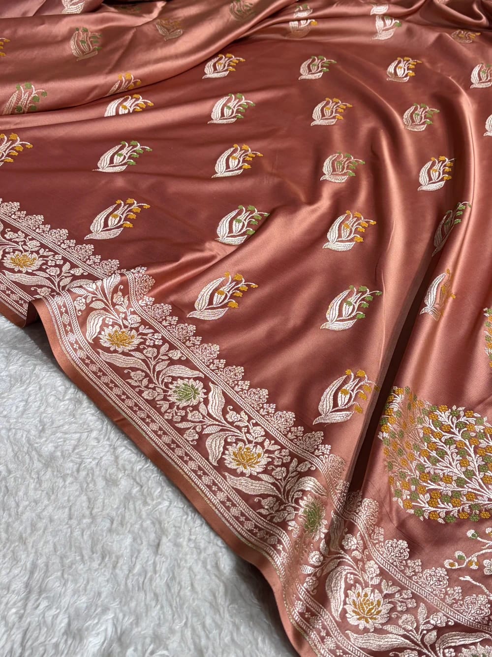 Antique Brown Shade Handwoven Kataan Mashru Silk Tilfi Meena
