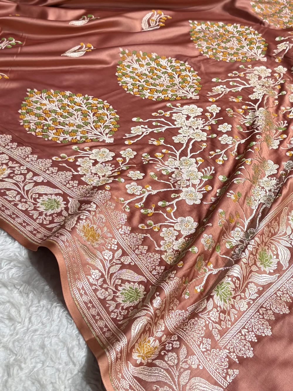 Antique Brown Shade Handwoven Kataan Mashru Silk Tilfi Meena