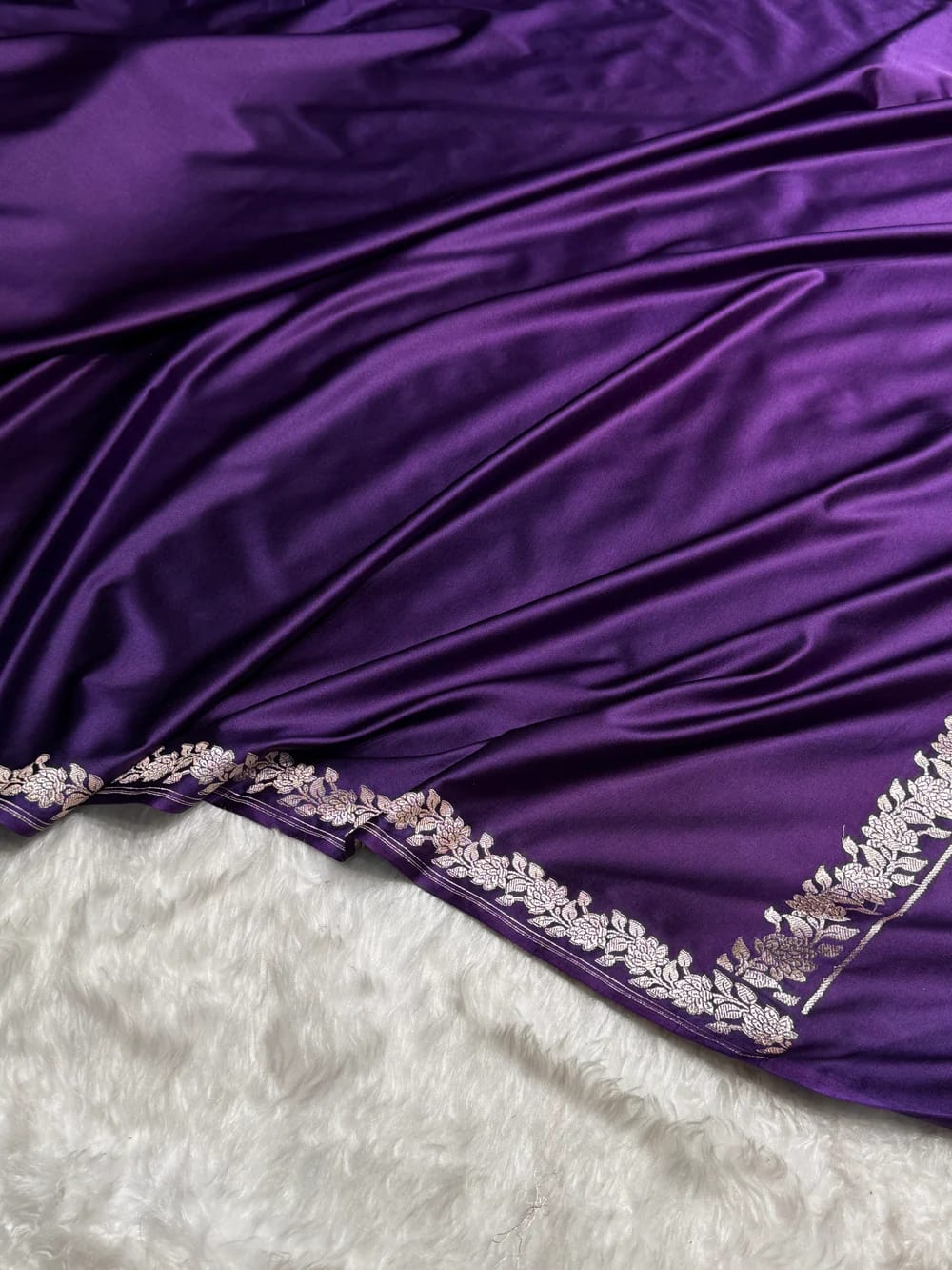 Purple Shade Handwoven Kataan Mashru Silk Saree