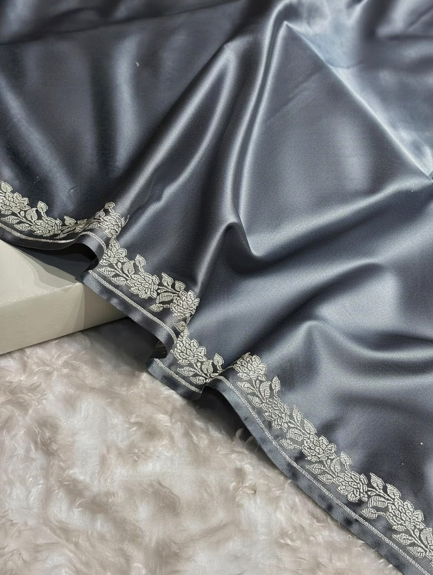 Grey Shade Handwoven Kataan Mashru Silk Saree