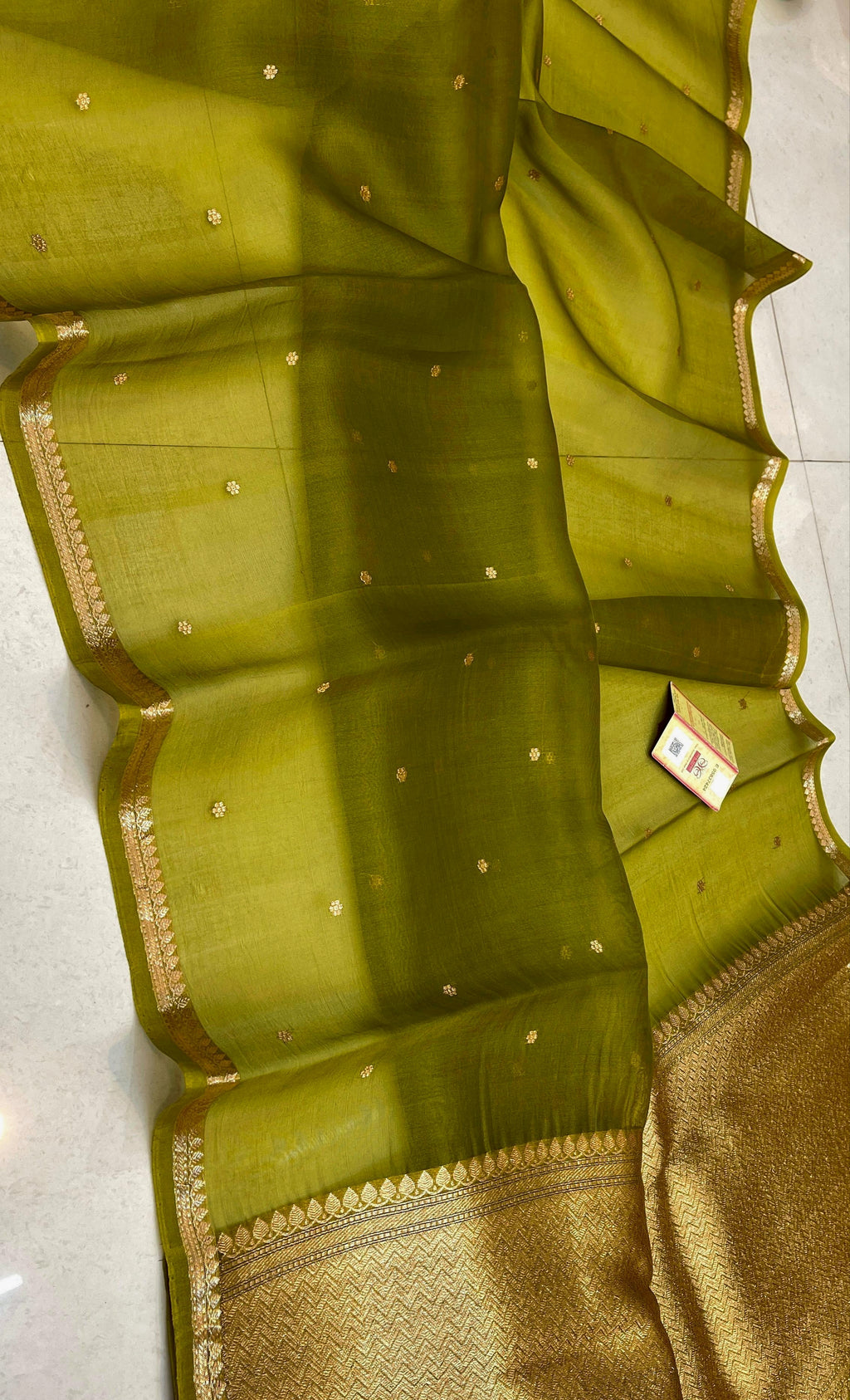 Mehendi Green Shade Handwoven Pure Reshmi Kora Organza Silk