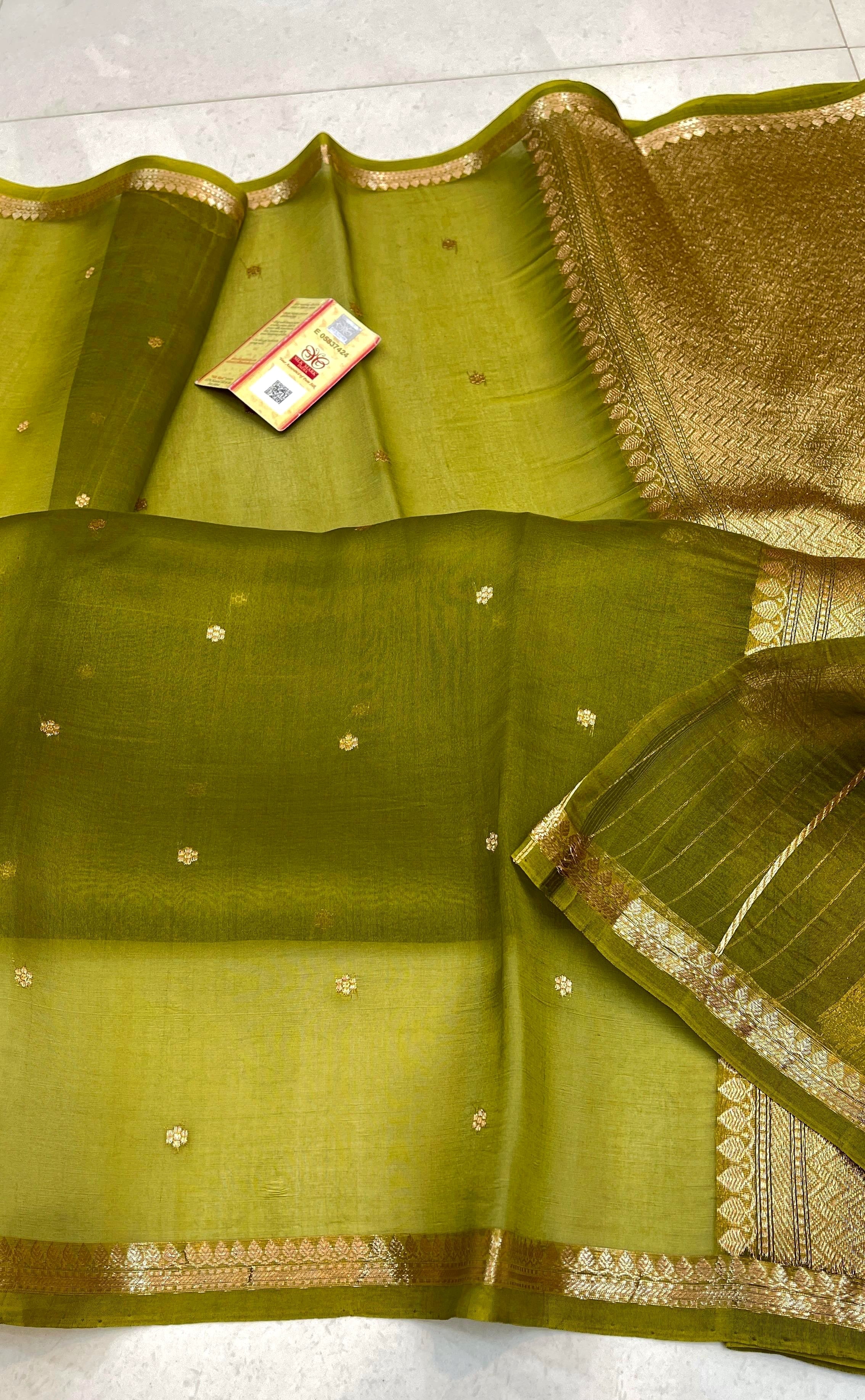 Mehendi Green Shade Handwoven Pure Reshmi Kora Organza Silk