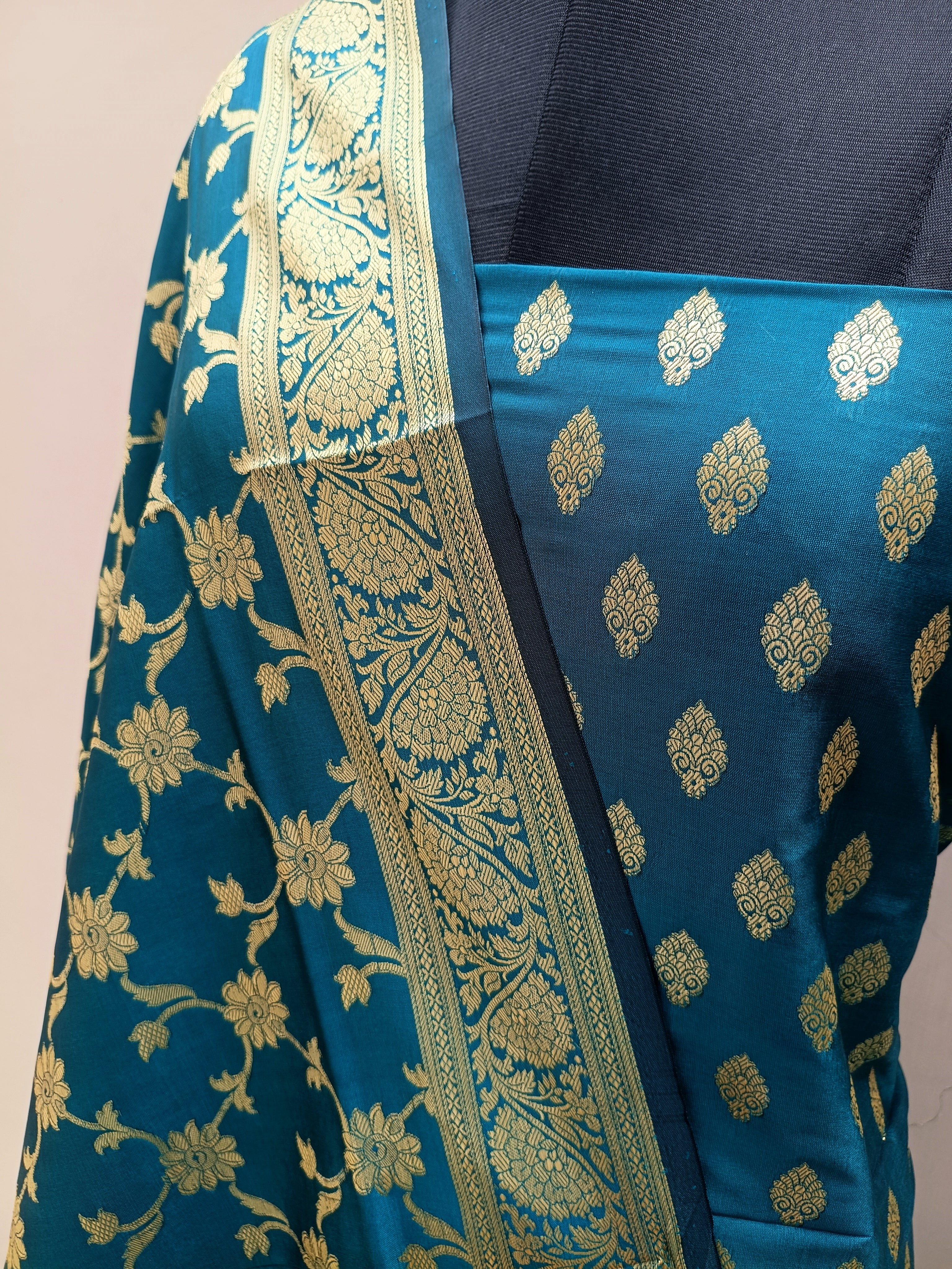Teal Green Shade Banarasi Silk Temple Ghat Style Suit Set