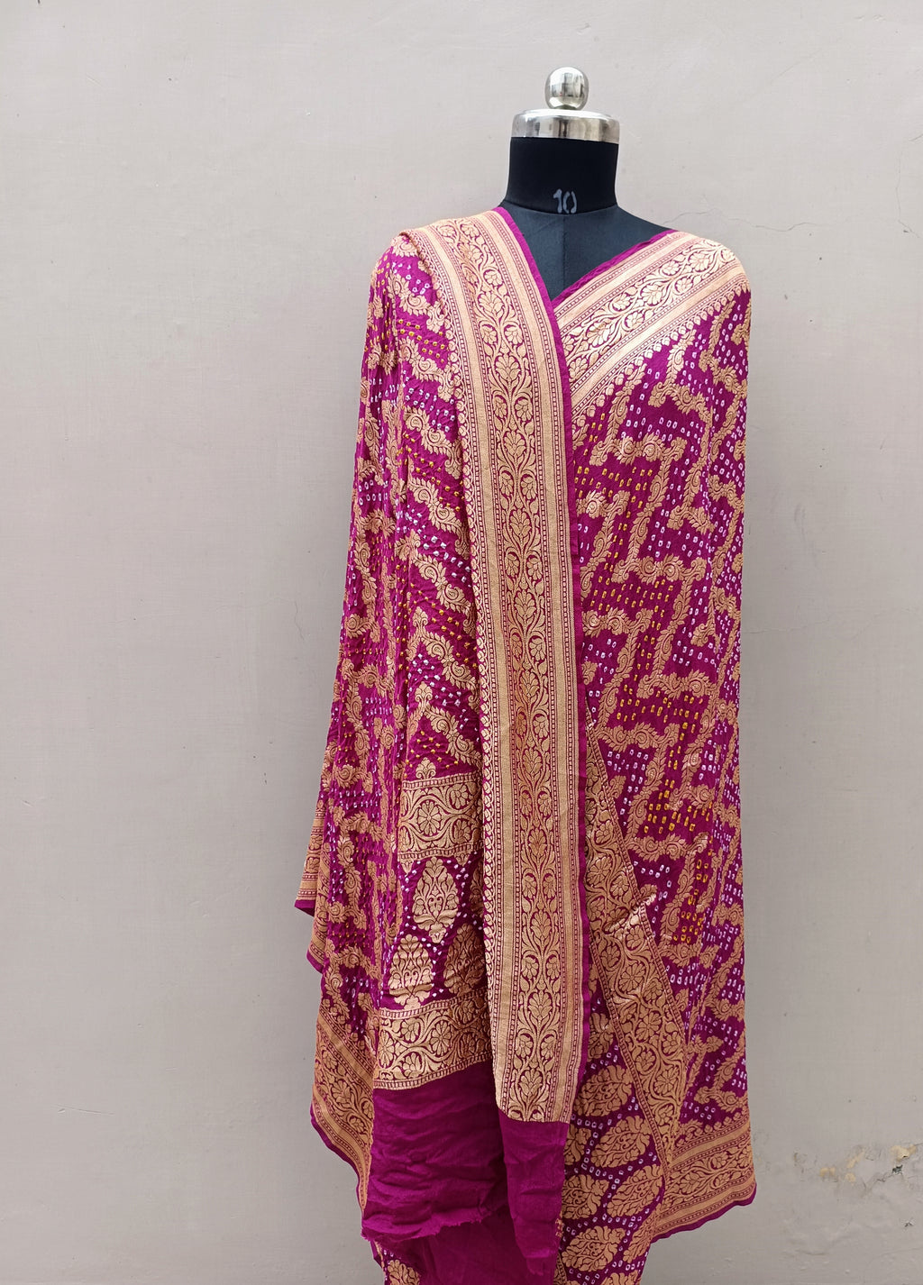 Rani Pink Shade Handwoven Khaddi Chiffon Bandhani Dupatta