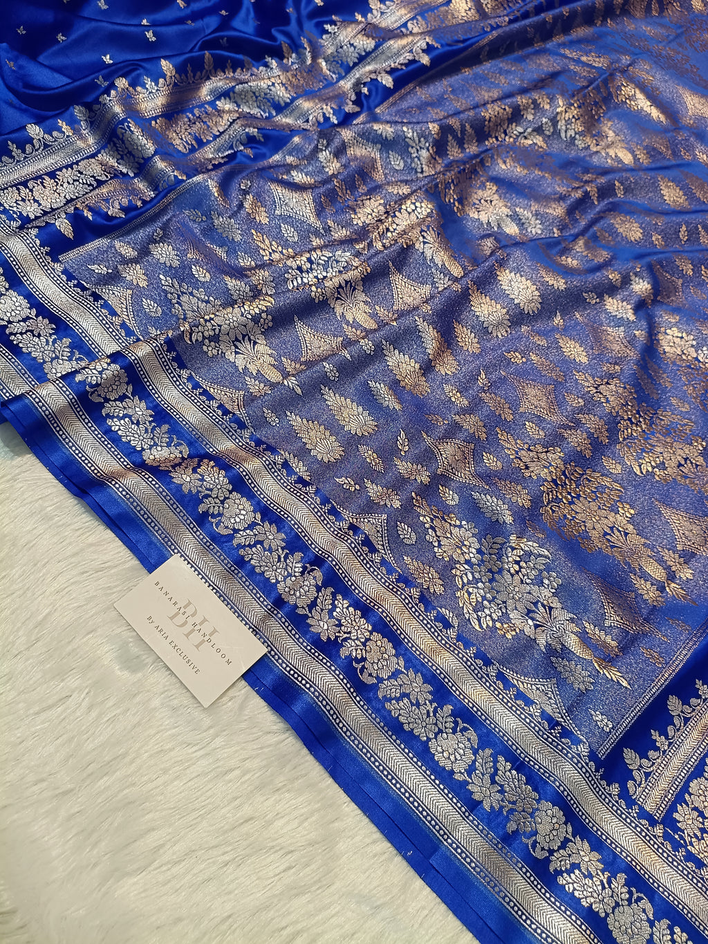 Royal Blue Shade Handwoven Kataan Mashru Silk Saree