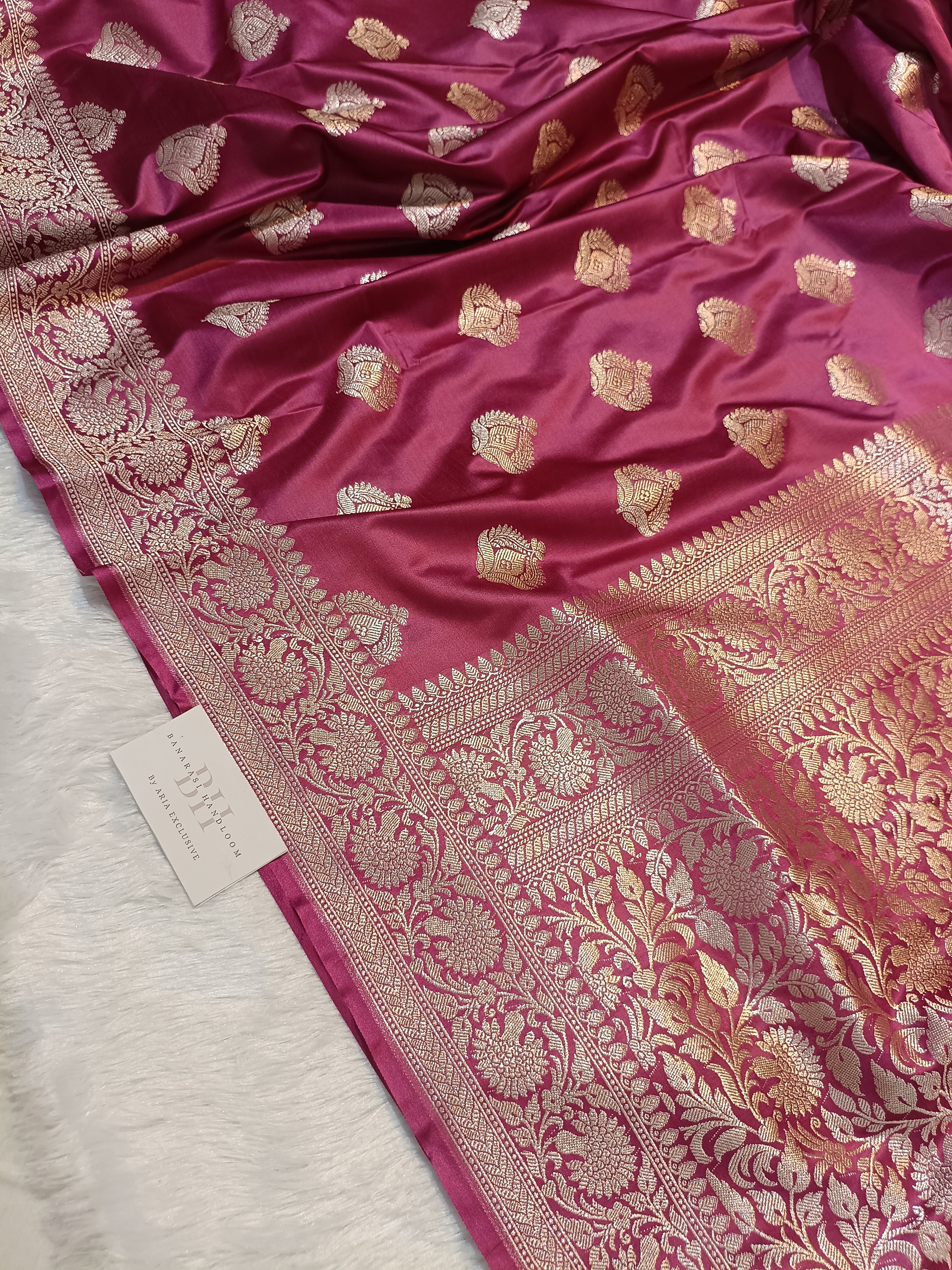 Mauve Pink Shade Handwoven Kataan Mashru Silk Saree