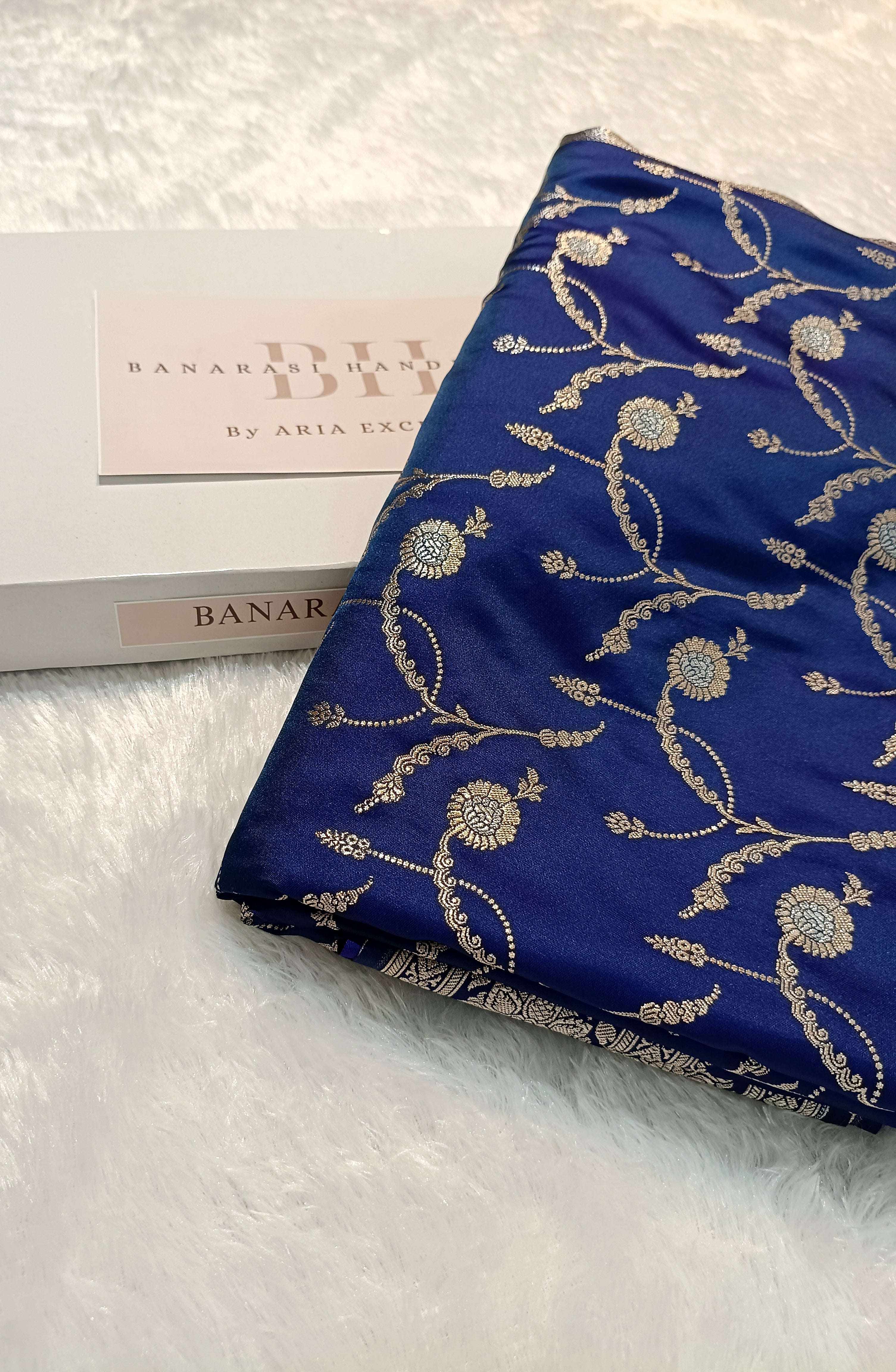 Royal Blue Shade Handwoven Kataan Mashru Silk Saree