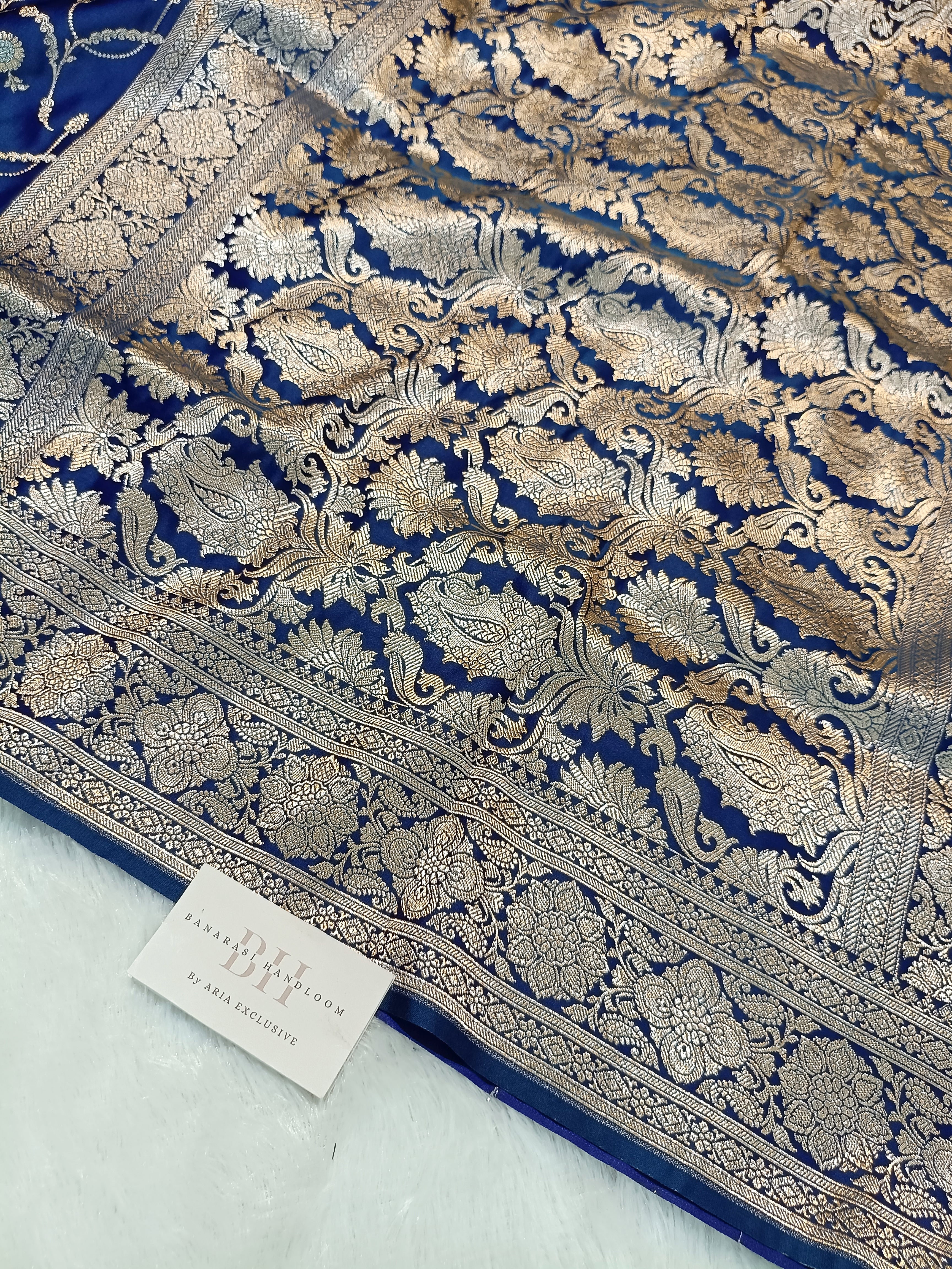 Royal Blue Shade Handwoven Kataan Mashru Silk Saree