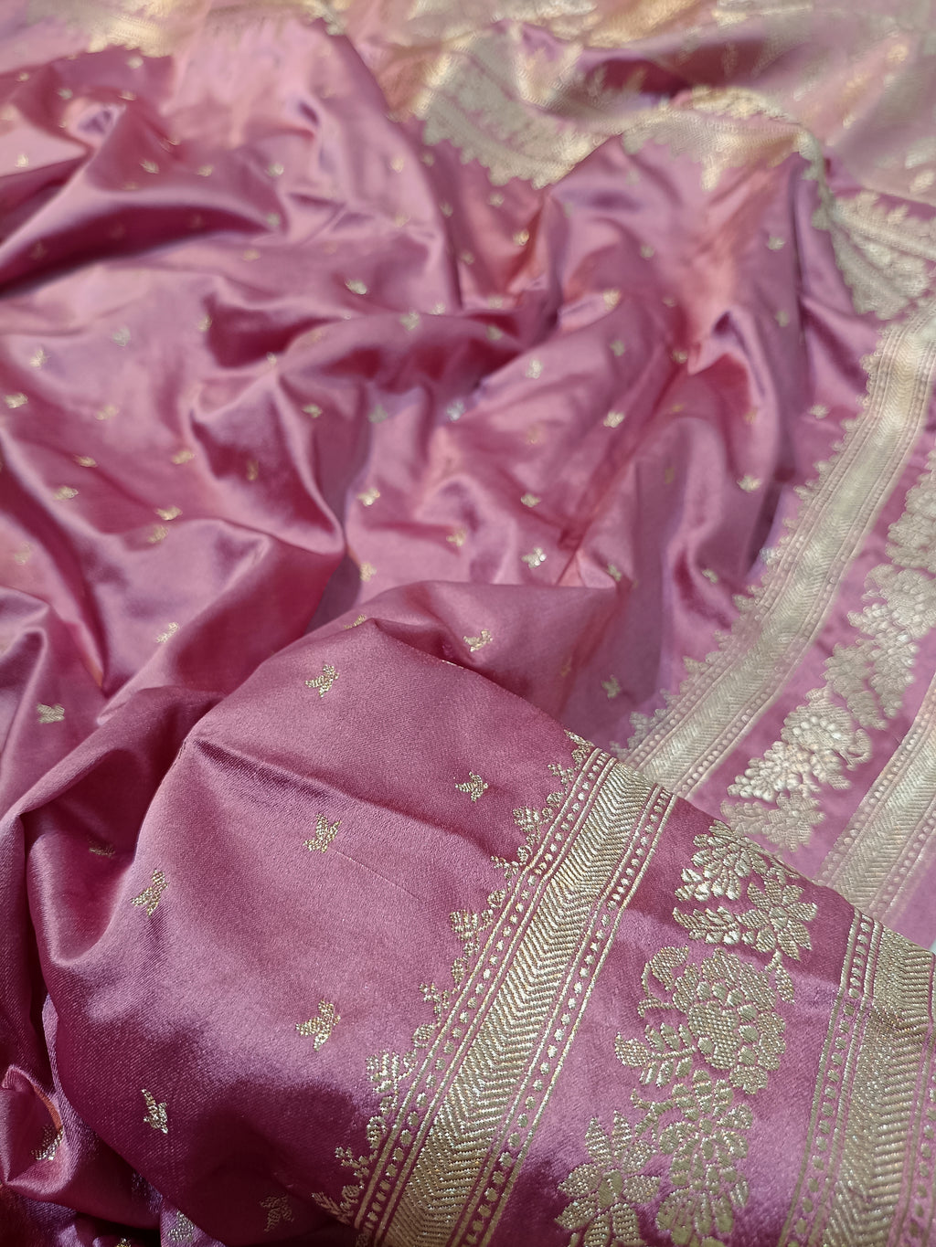 Mauve Pink Shade Handwoven Kataan Mashru Silk Saree