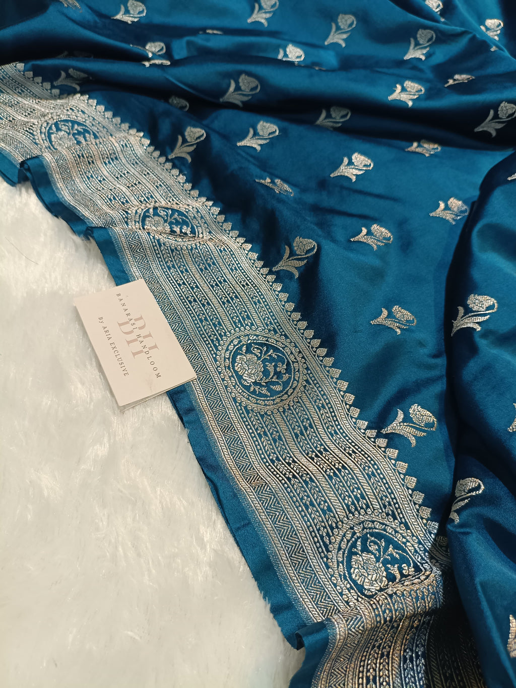 Teal Green Shade Handwoven Kataan Mashru Silk Saree