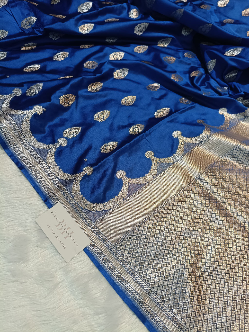Cobalt Blue Shade Handwoven Kataan Mashru Silk Saree