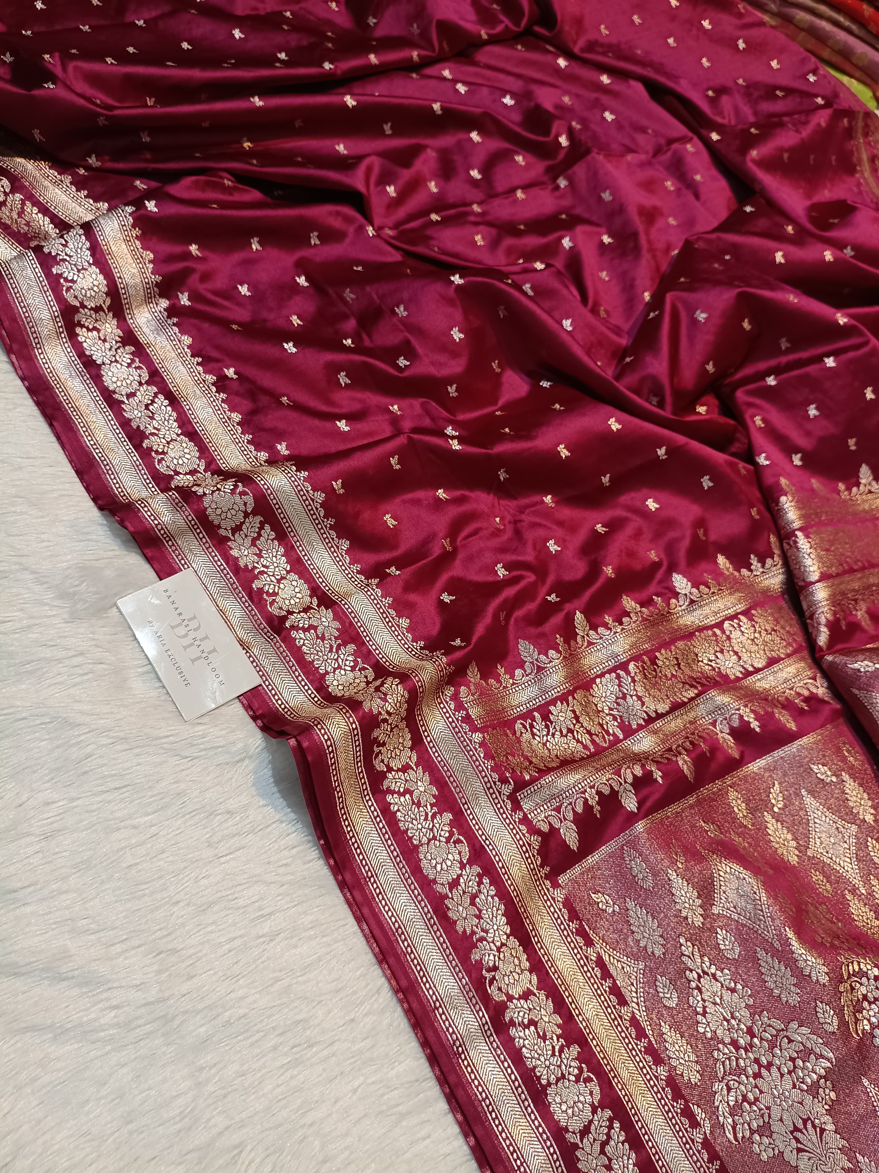 Cherry Red Shade Handwoven Kataan Mashru Silk Saree