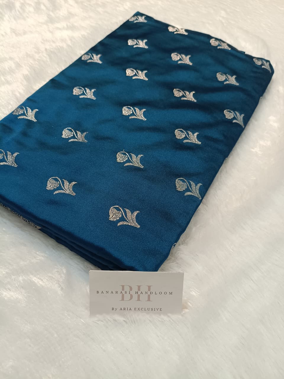 Teal Green Shade Handwoven Kataan Mashru Silk Saree
