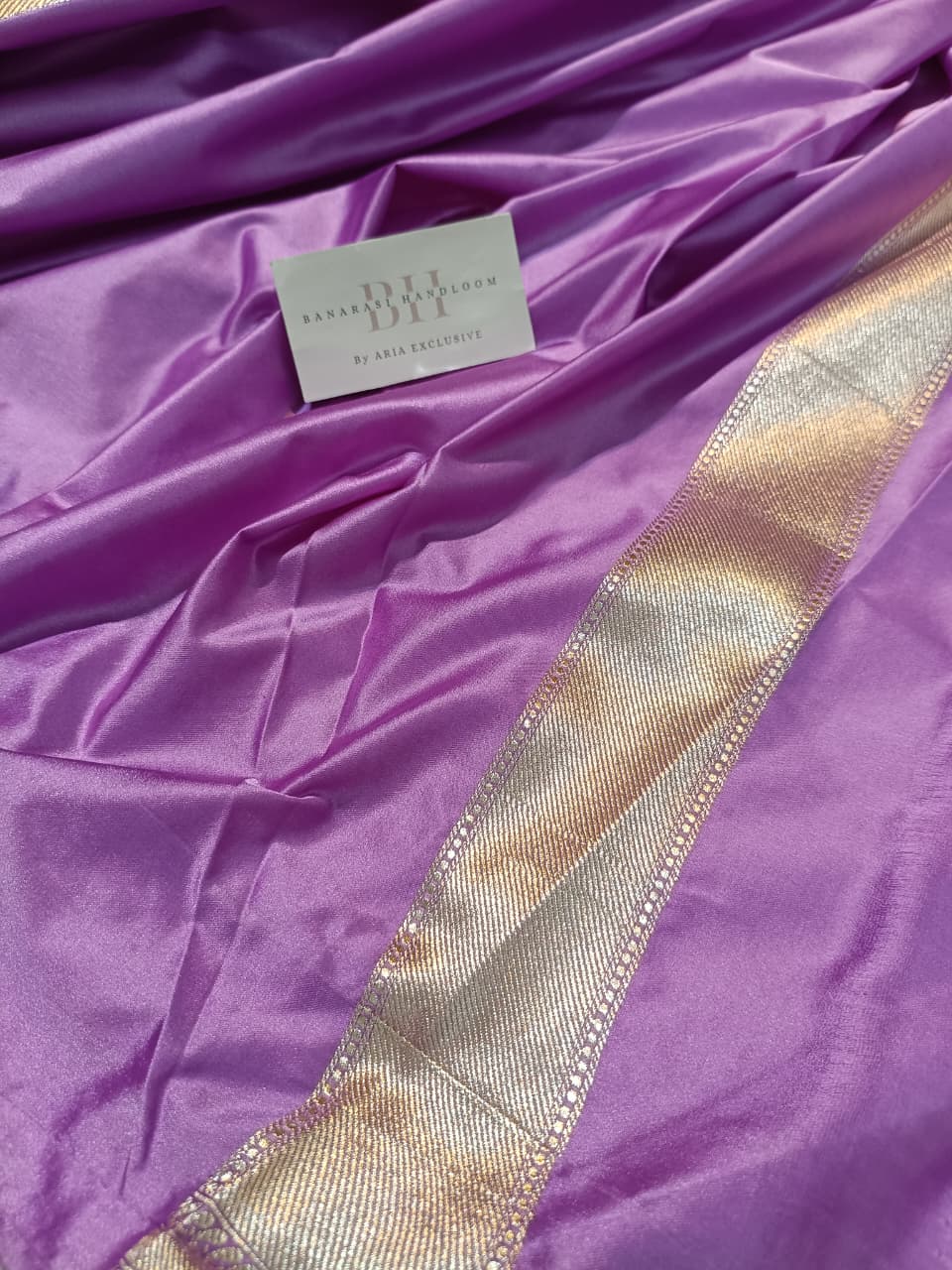Levendar Shade Handwoven Kataan Mashru Silk Saree
