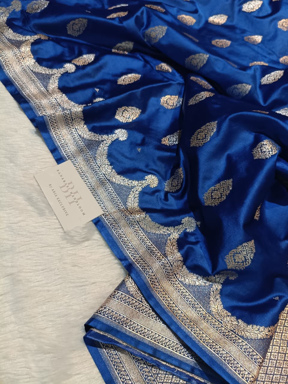 Cobalt Blue Shade Handwoven Kataan Mashru Silk Saree