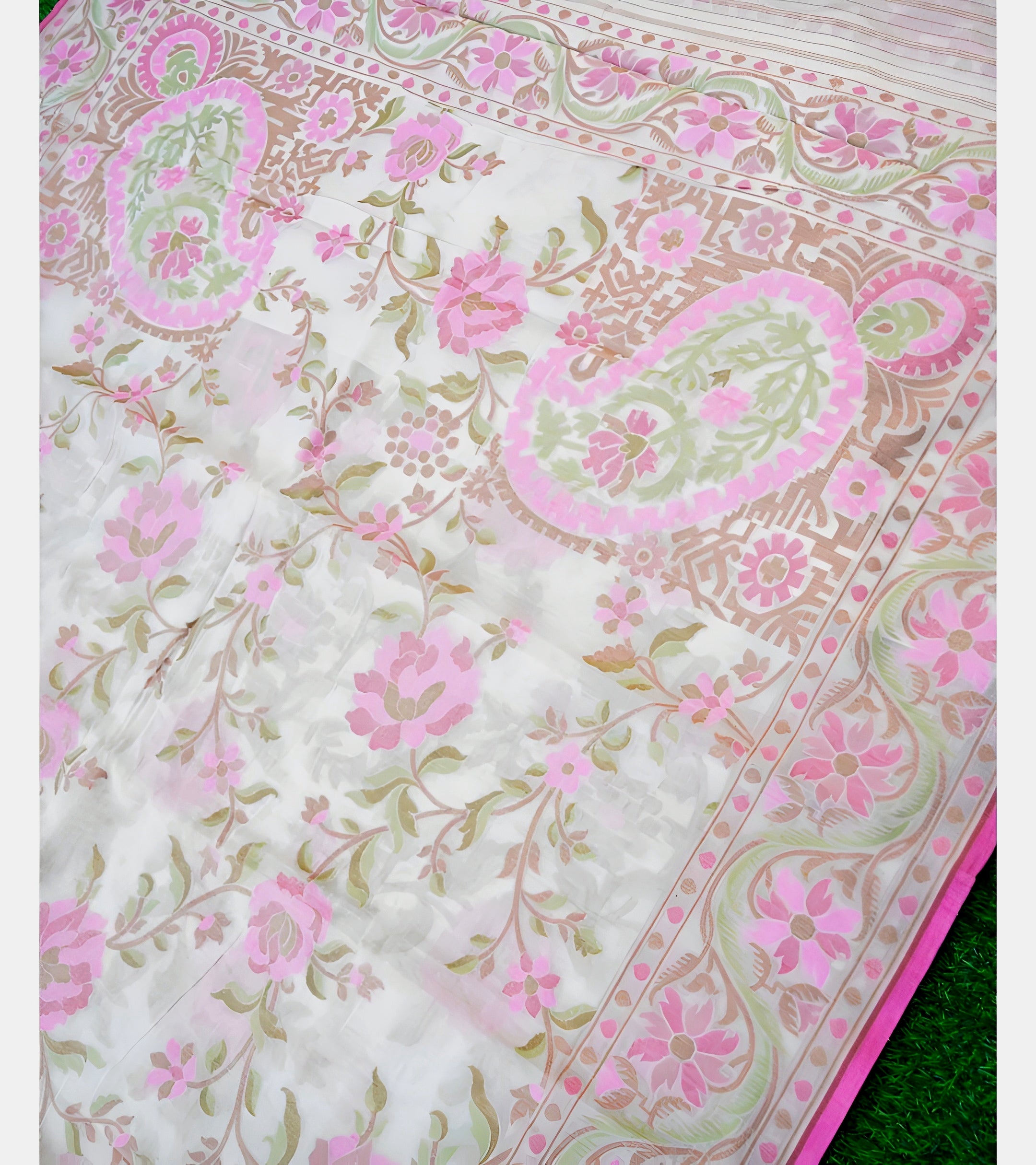 Shwetambari Handwoven Muslin Kora Ektara Jamdani Saree