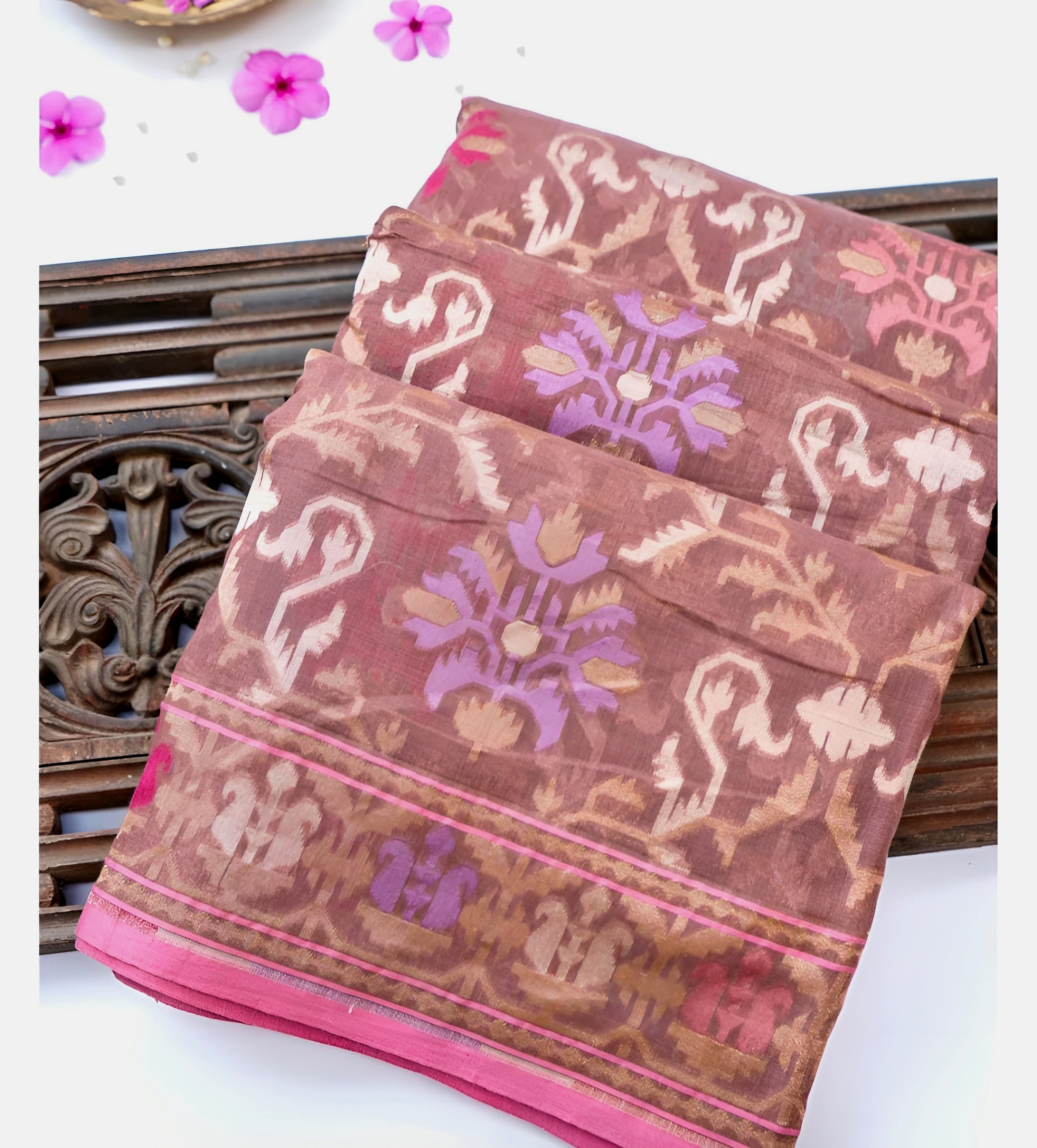 Mauve Pink Shade Handwoven Muslin Kora Ektara Jamdani Saree