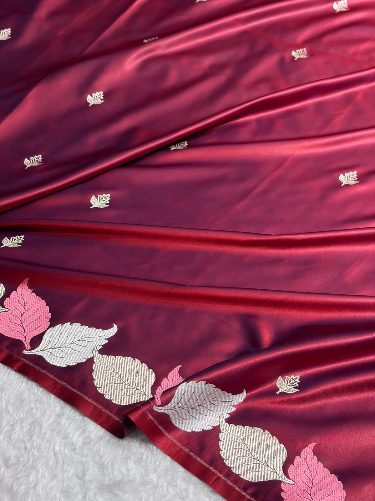 Crimson Red Shade Handwoven Kataan Mashru Silk Saree