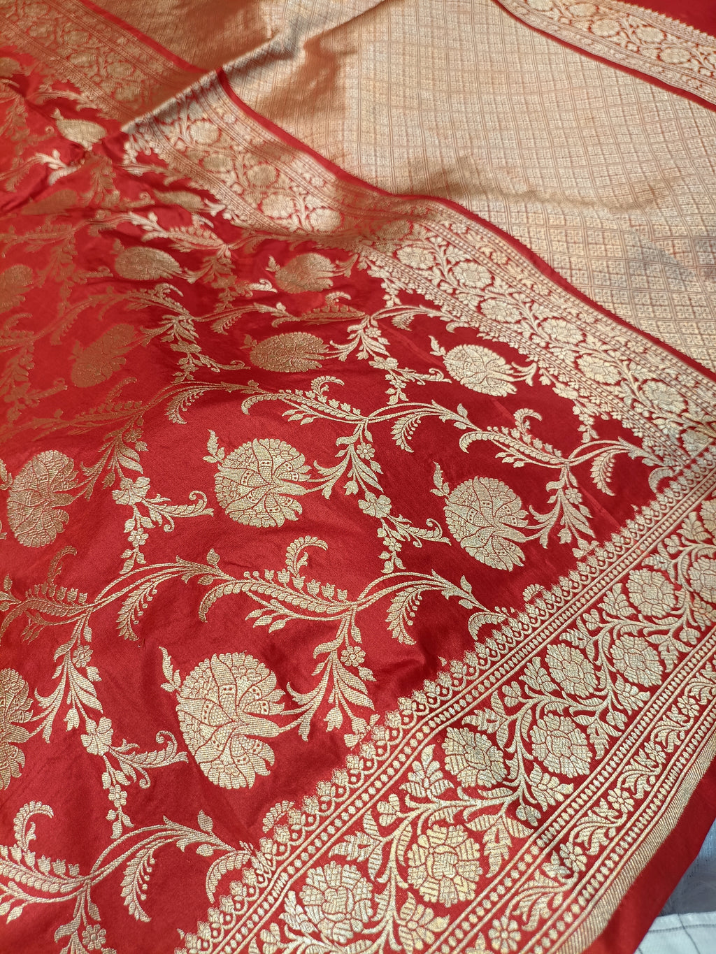 Bridal Red Shade Handwoven Pure Kataan Silk Saree