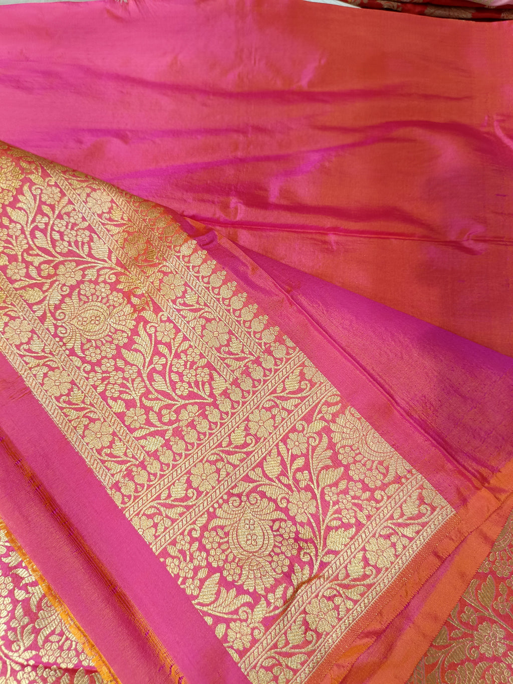 Dhoop Chau Pink Shade Handwoven Pure Kataan Silk Saree