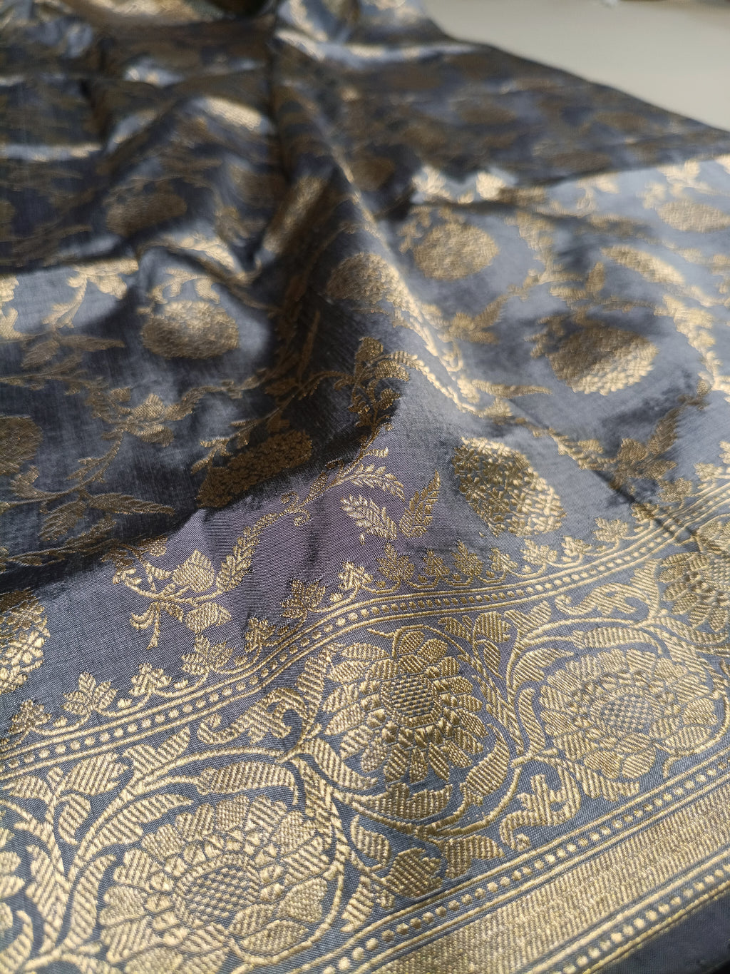 Grey Shade Handwoven Kataan Silk Dupatta