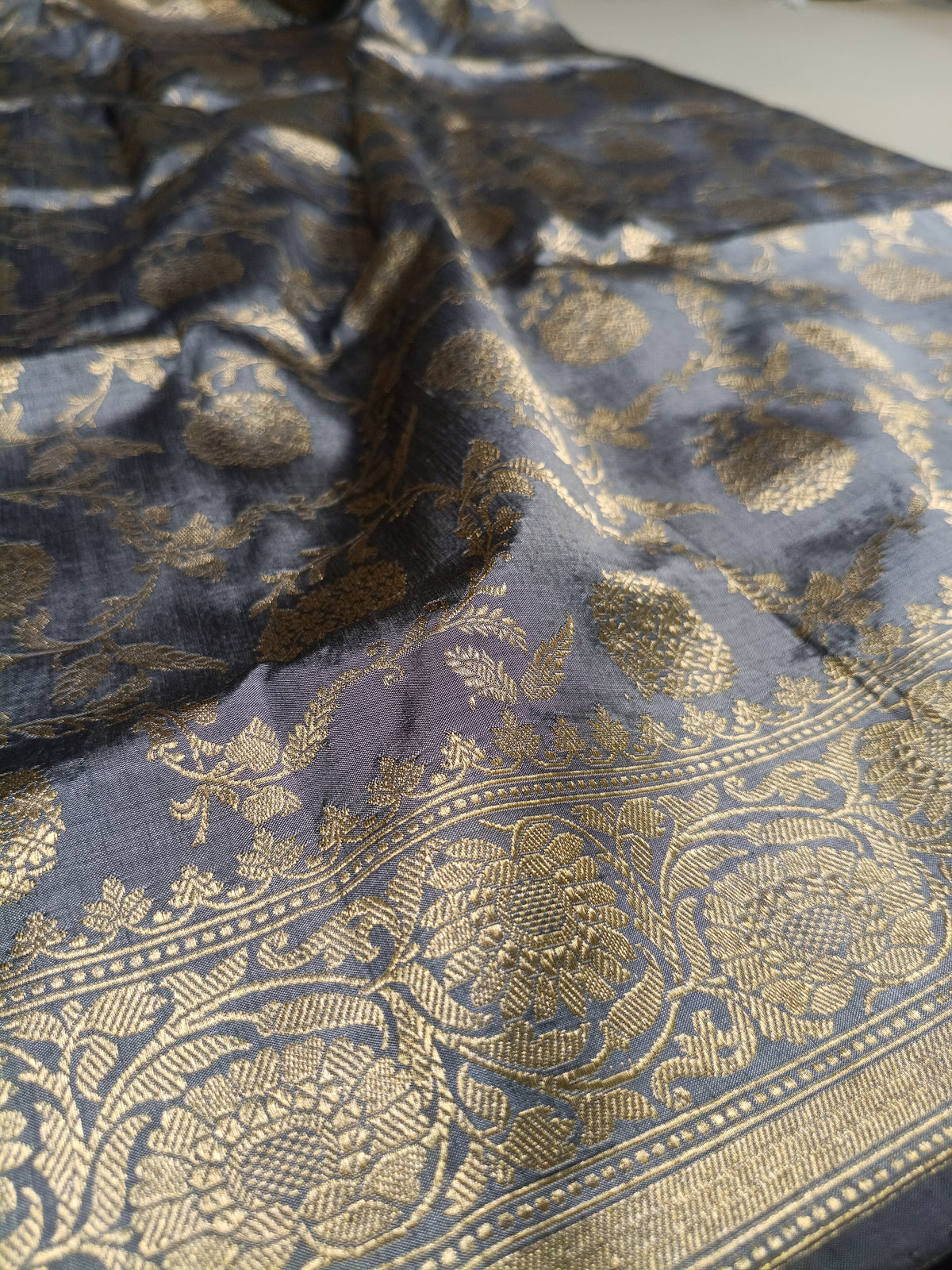 Grey Shade Handwoven Kataan Silk Dupatta