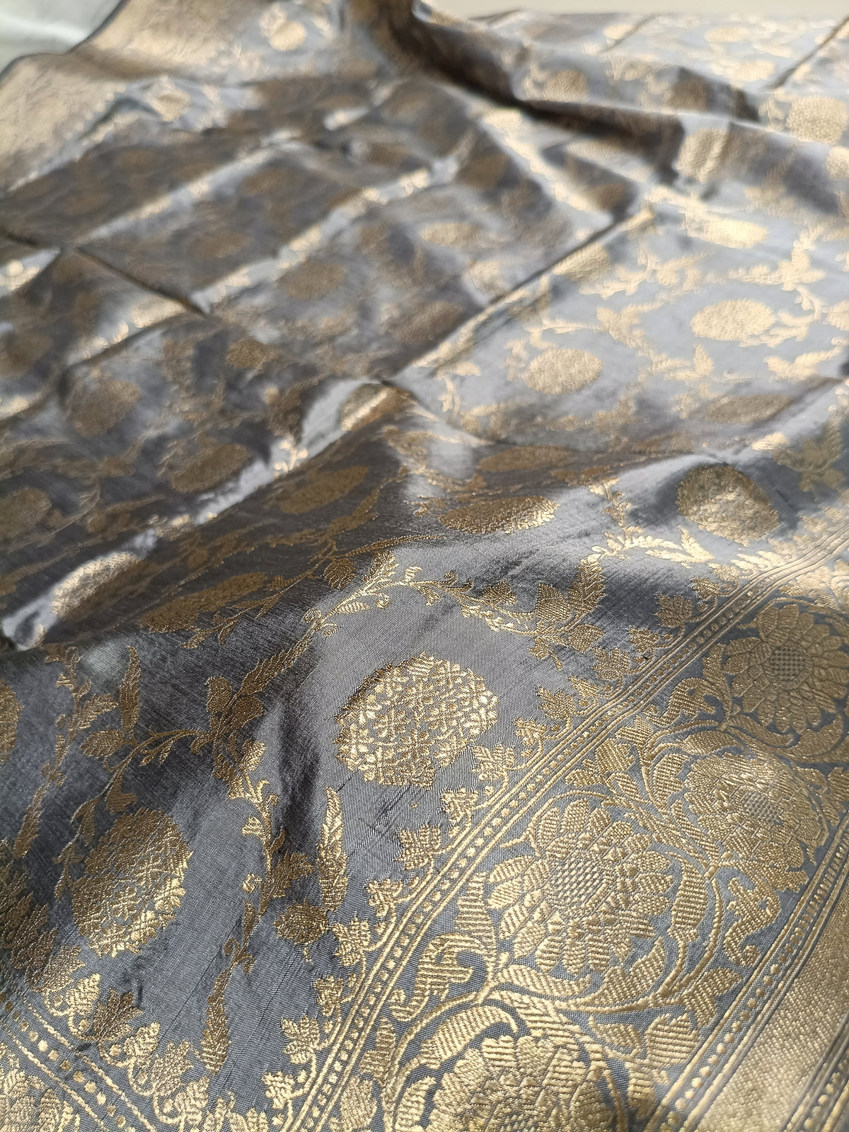 Grey Shade Handwoven Kataan Silk Dupatta